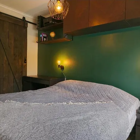 아파트 Aurora - 2bdr+ Wifi + Sauna